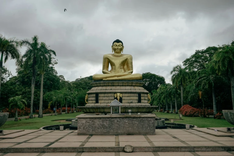 Viharamahadevi Park